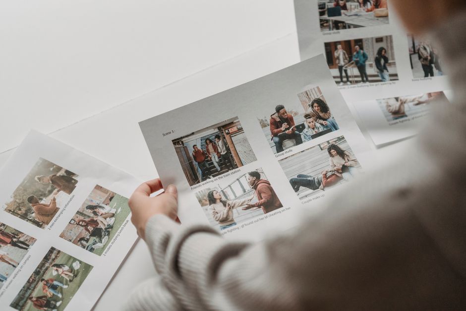 Gepersonaliseerde fotolijst met gezinsportret. Gepersonaliseerde fotolijst met gezinsportret.